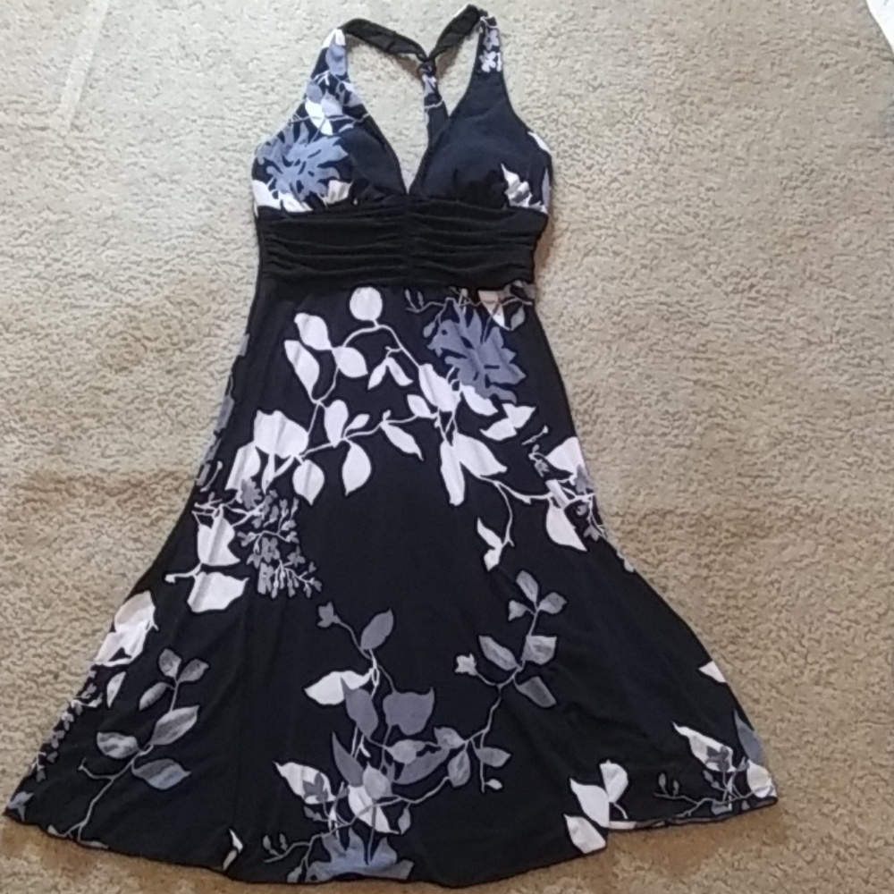 👗 around neck backless dress